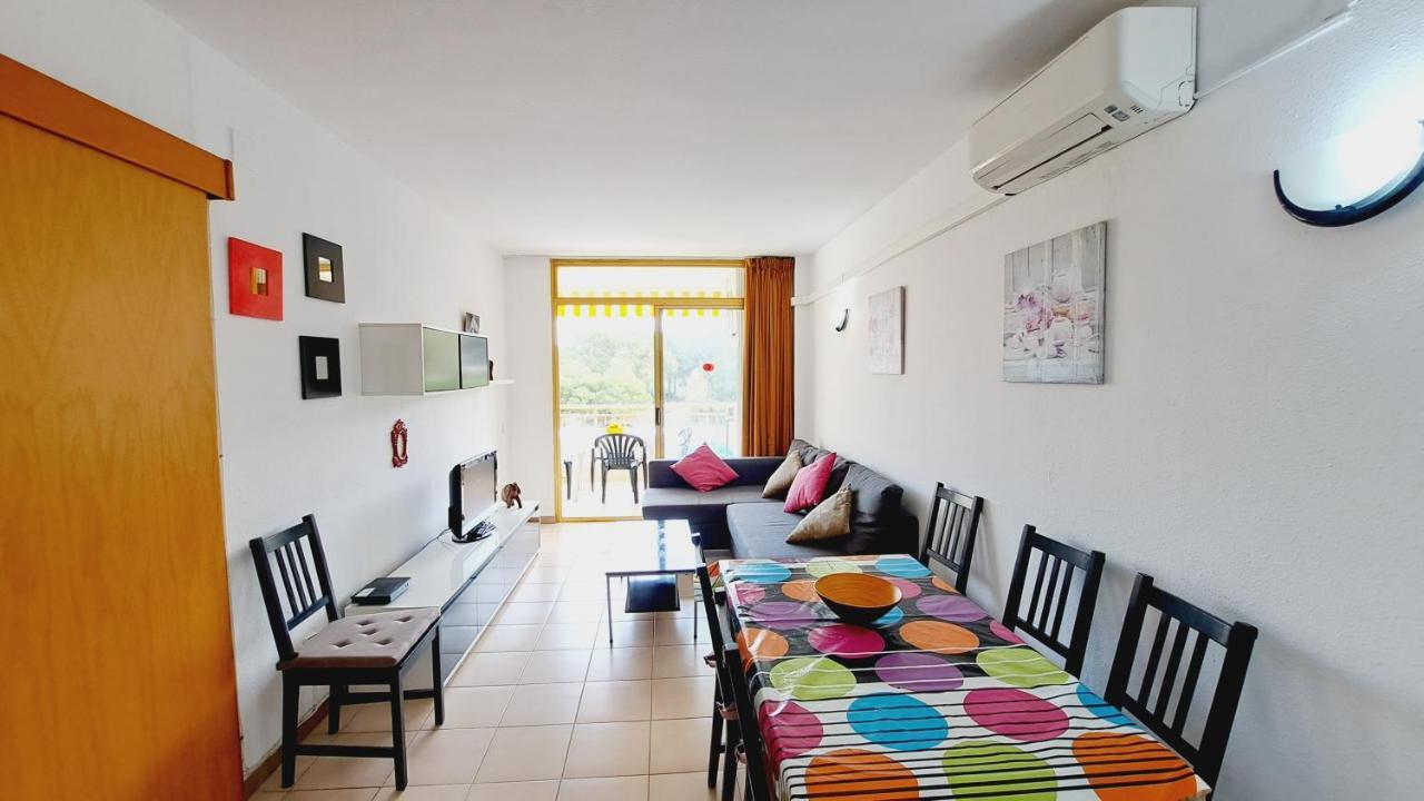 Apartamentos La Masia 002 Салоу Экстерьер фото