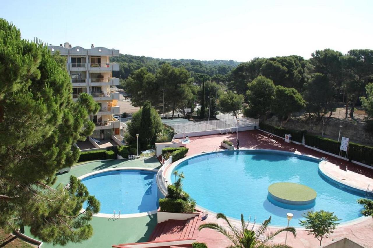 Apartamentos La Masia 002 Салоу Экстерьер фото